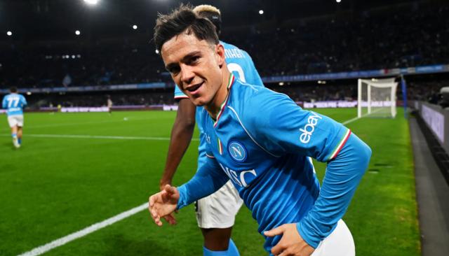 1709519796435012284.png raspadori 3.png